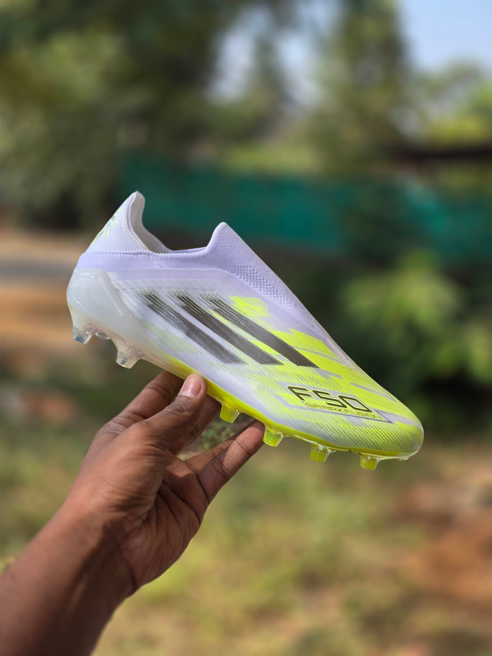 F50 SPARKFUSION ELITE LACELESS FG