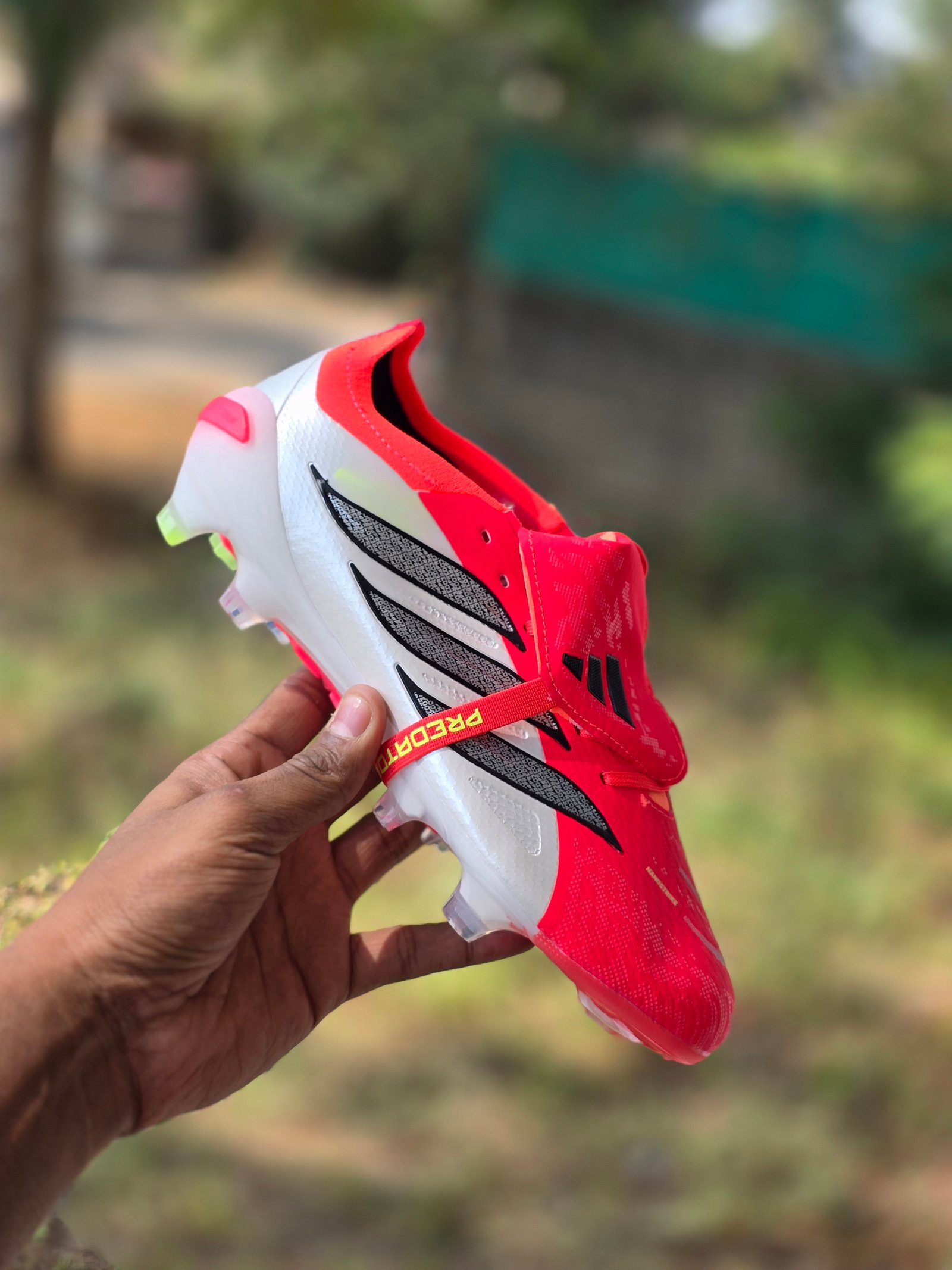 PREDATOR ELITE FOLD OVER TONGUE FG